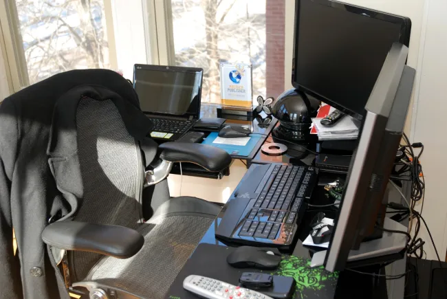 A Tour Of The Phoronix Office