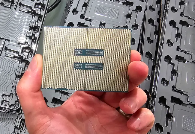 Intel Xeon Sapphire Rapids CPU