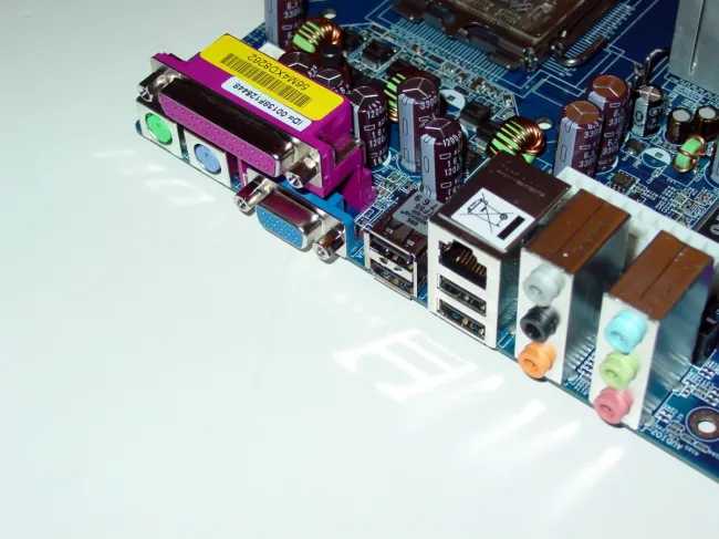 Intel i915 motherboard from ASRock