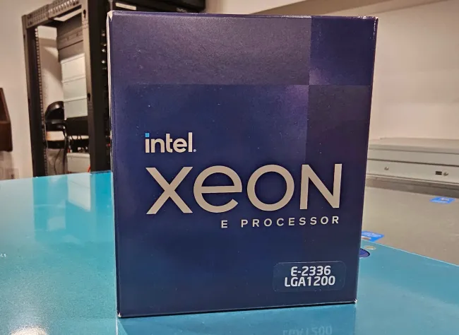 Intel Xeon E-2366
