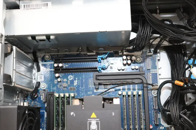 HP Z6 G5 A PCIe top slots