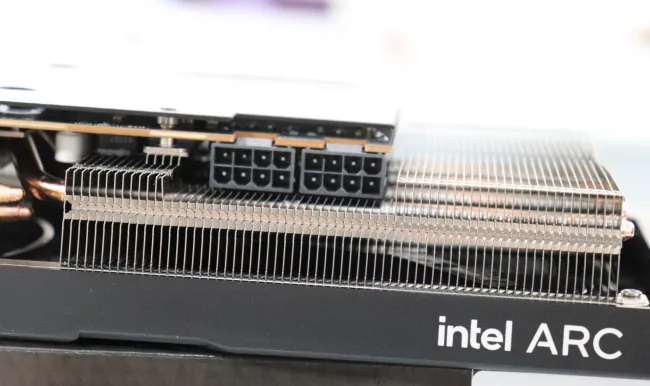 Intel Arc A580 power connectors