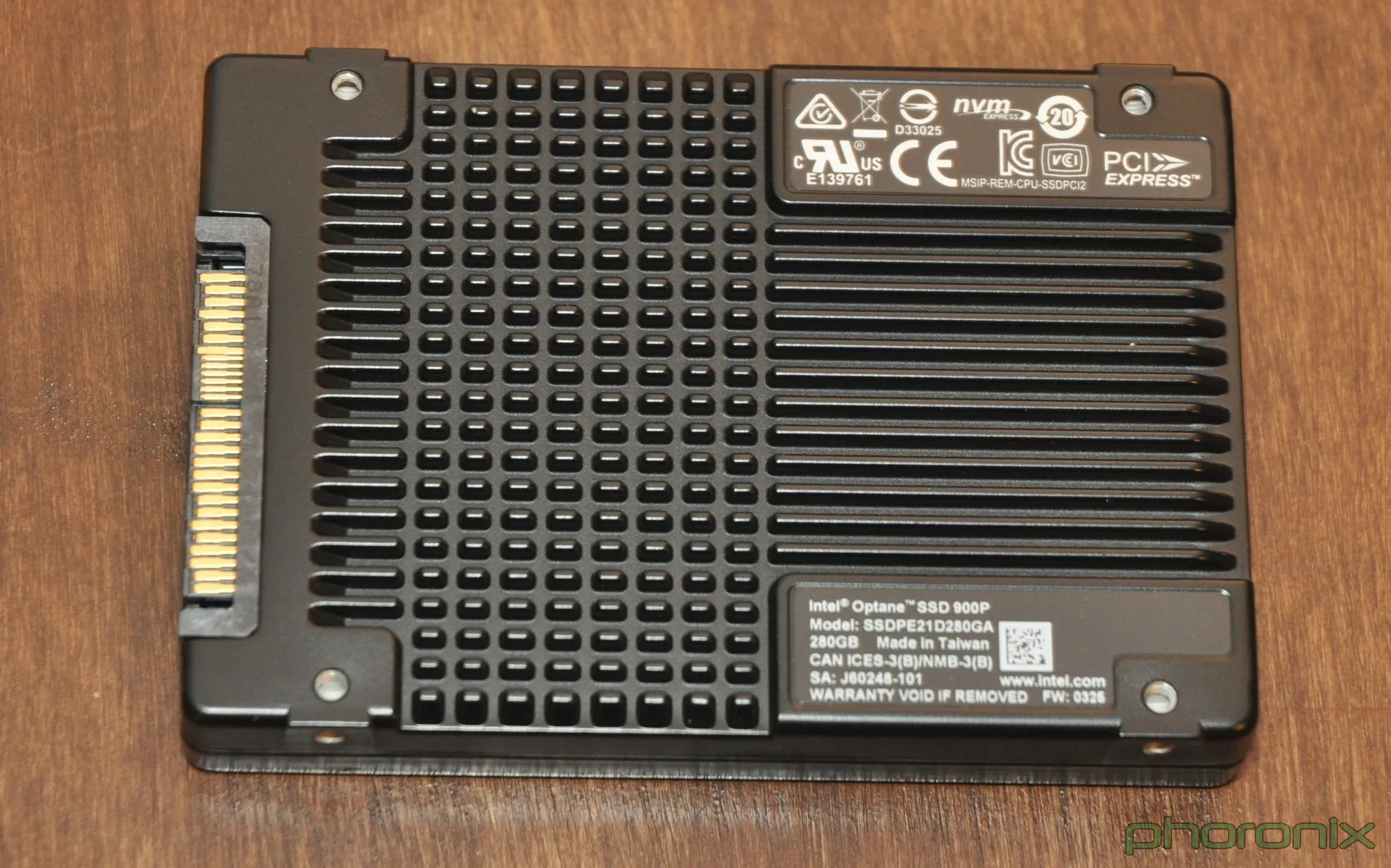 Intel Optane SSD 900P Offers Stunning Linux Performance Review