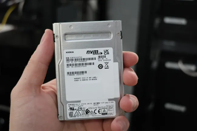 Kioxia CM7-V PCIe 5.0 SSD