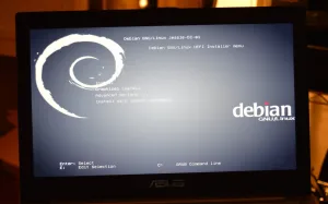 Trying Out The Debian 8.0 Jessie Installer Alpha 1