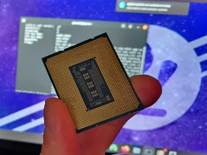 Linux Preps Hybrid SMP Fix To Avoid Upcoming Laptops Appearing As 11 Socket Monsters