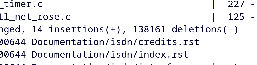 Il 'rumore' degli LLM impatta la manutenzione del kernel Linux: via i driver obsoleti