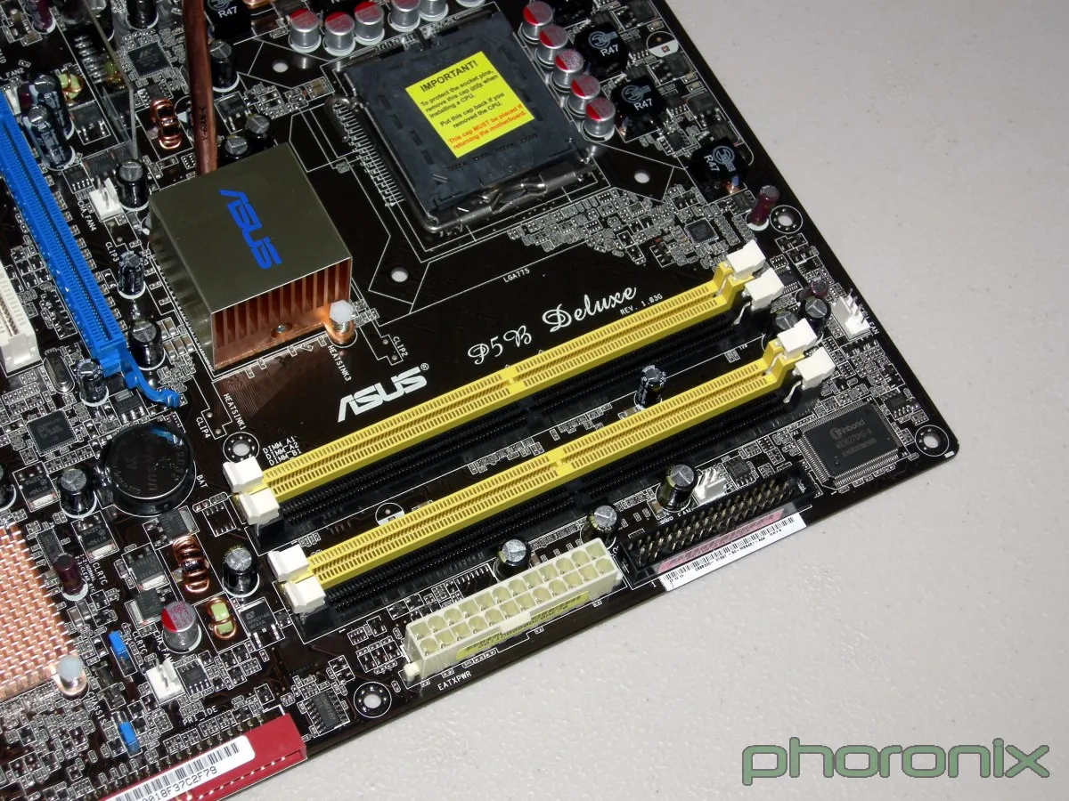 [Phoronix] ASUS P5B Deluxe Image (Abit P5b Mem)