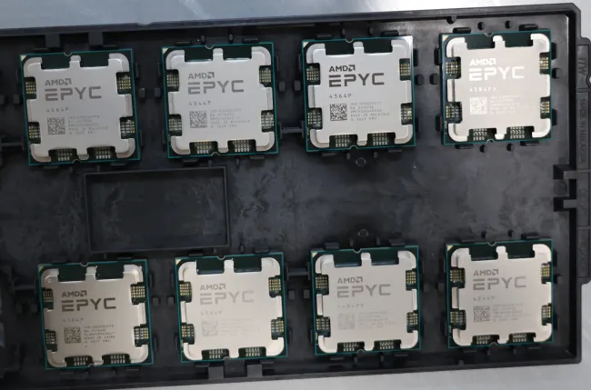 AMD EPYC 4004 Benchmarks: Outperforming Intel Xeon E-2400