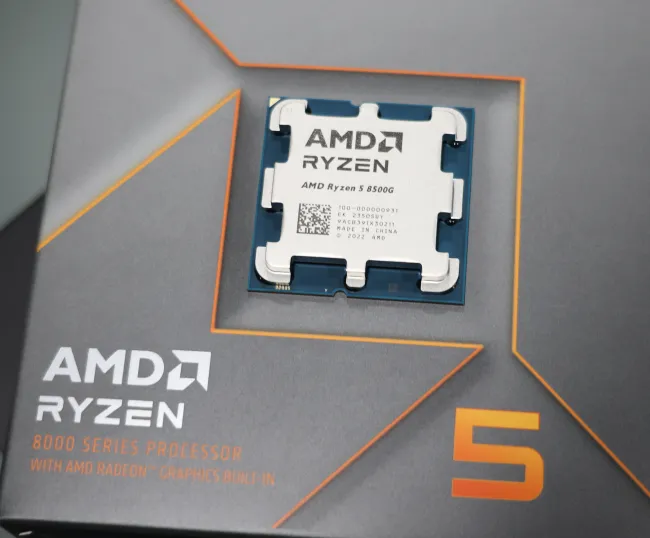 AMD Ryzen 5 8500G