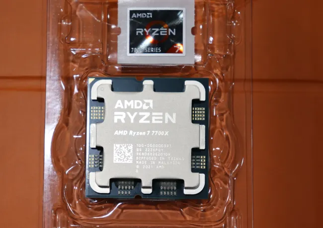 AMD Ryzen 7 8700G Linux Performance Review - Phoronix