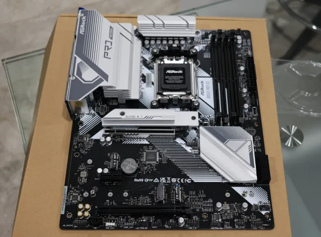 AMD Ryzen 7 8700G Linux Performance Review - Phoronix