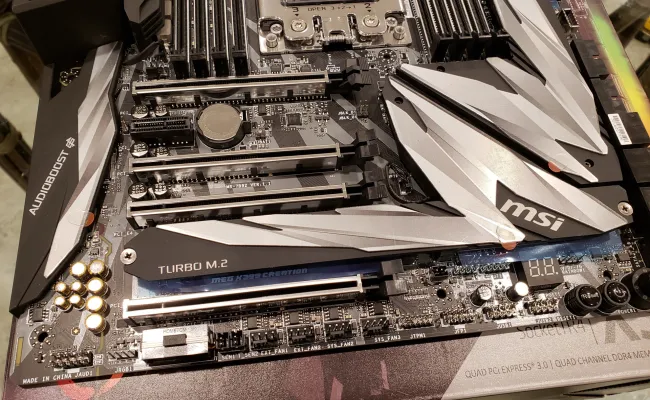 AMD Threadripper 2950X Offers Great Linux Performance At $900 USD