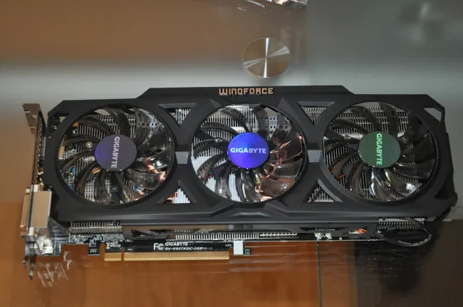 AMD Radeon R9 270X On Linux Review Phoronix