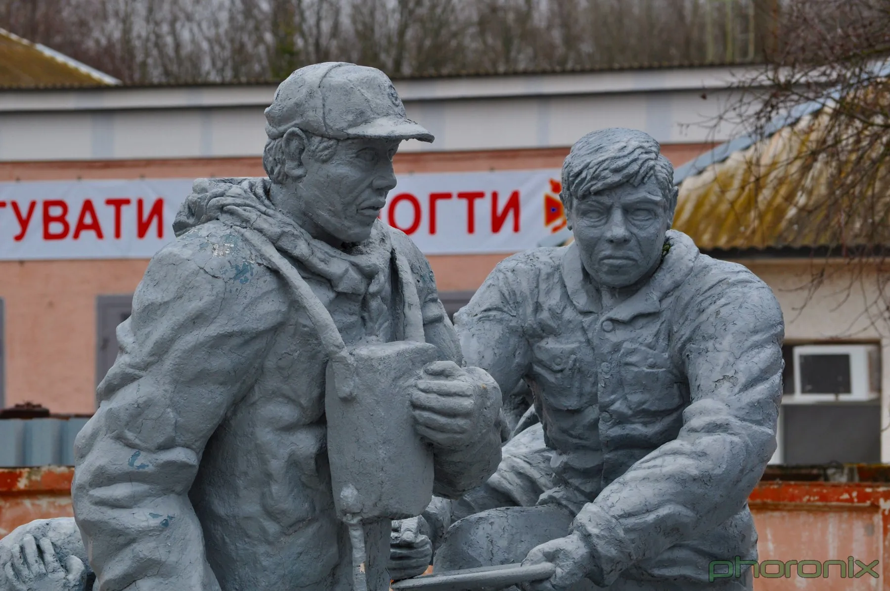 [Phoronix] Touring Chernobyl In 2010 Dedicated To Chernobyl Firefighters