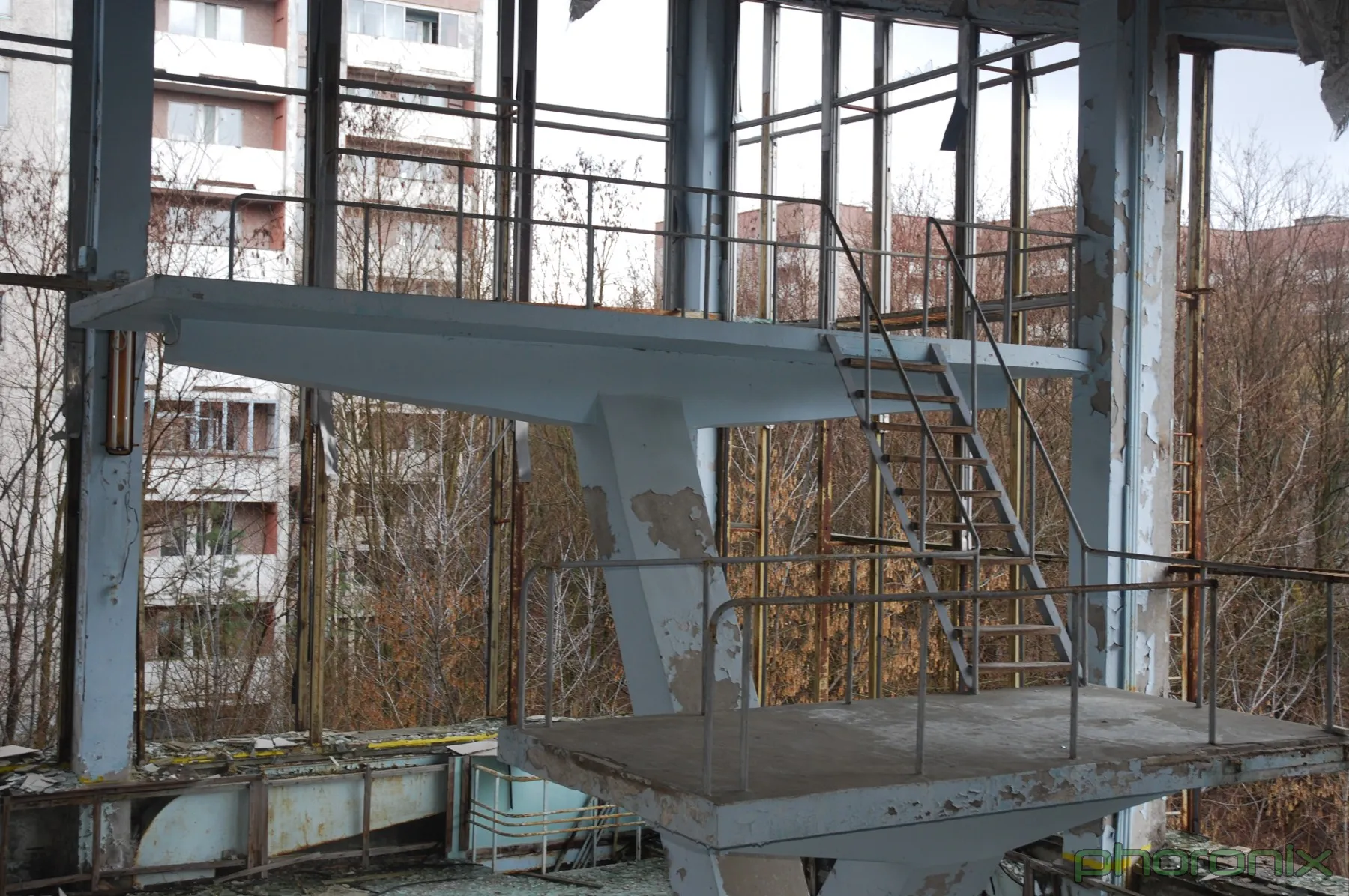 [Phoronix] Touring Chernobyl In 2010 Diving In Pripyat
