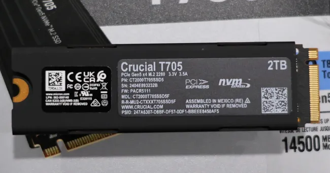 Crucial T705 back