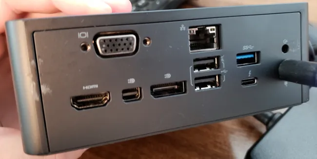 Dell's Thunderbolt TB16 Dock Can Work With Linux & Drive Dual 4K Displays -  Phoronix