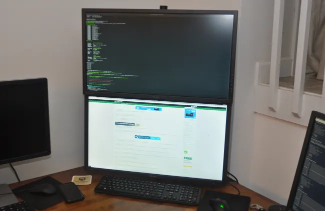 Using Dual 4k Monitors Stacked With Gnome Phoronix