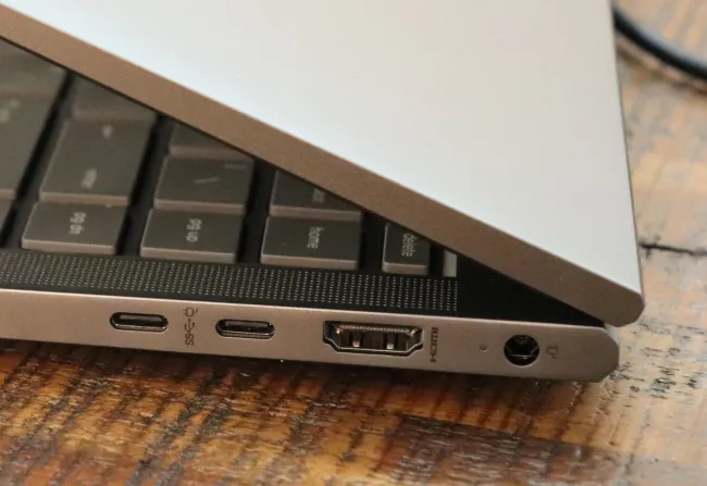 hp laptop ports