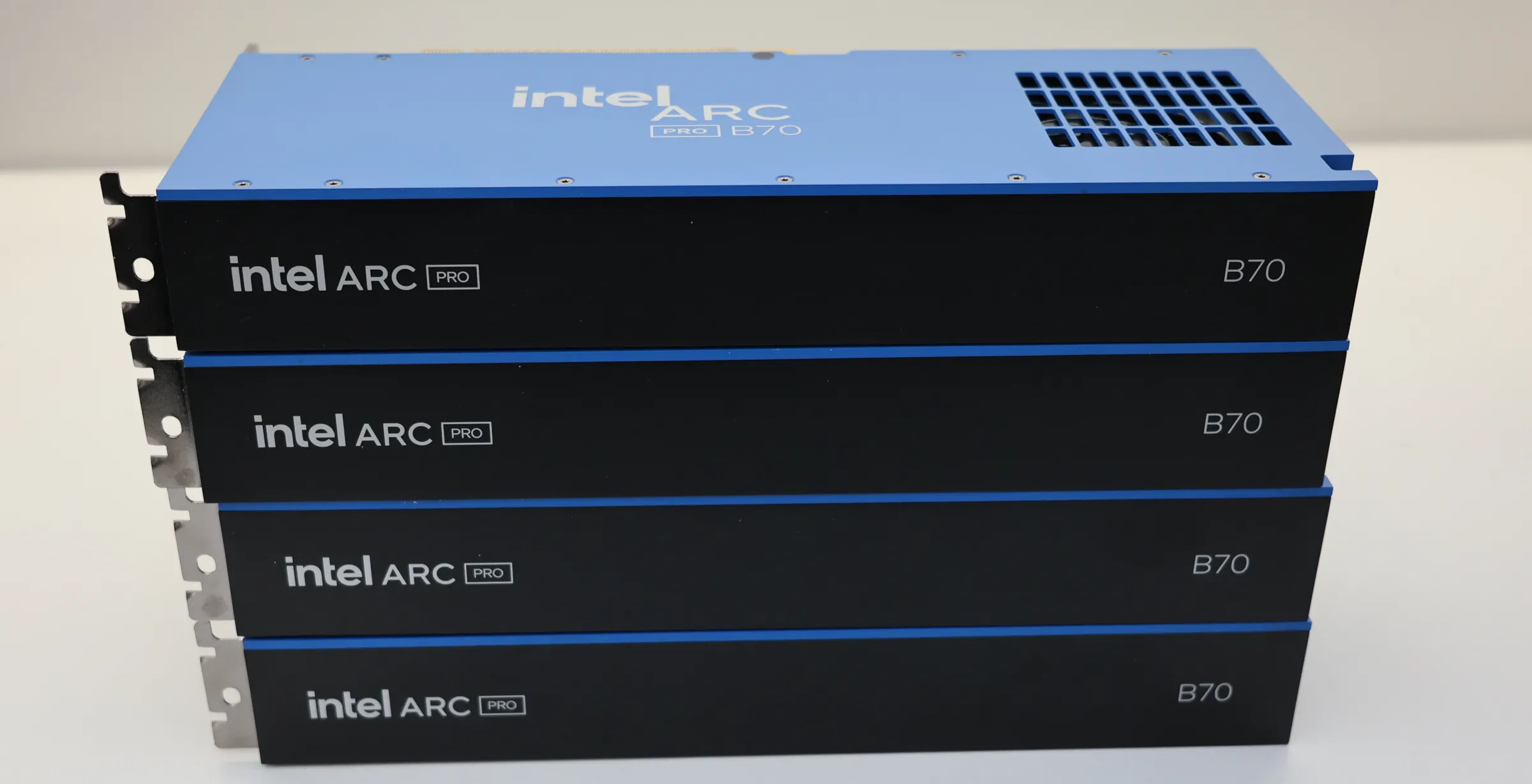 Intel llm-scaler-vllm PV 1.4: il nuovo stack Docker per vLLM su Arc Graphics