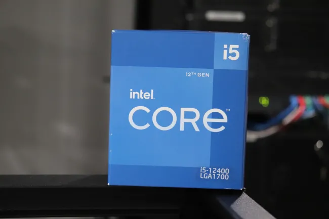 Intel Core i5-12400F processor 18 MB Smart Cache Box