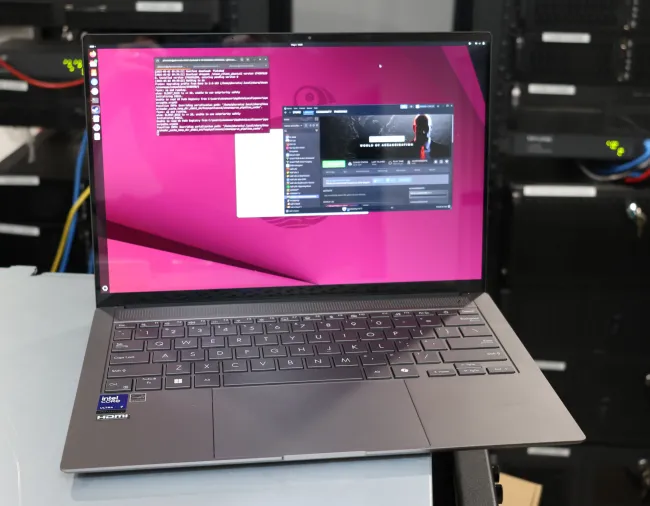 ASUS Zenbook S14 with Lunar Lake Core Ultra 7