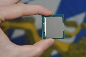 Intel Ivybridge + Haswell Require Security Mitigation For Graphics Hardware Flaw