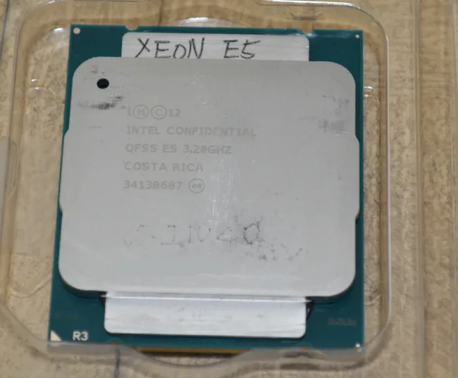 Intel Xeon Haswell CPU