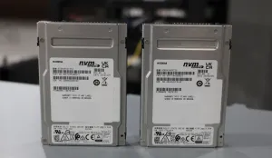 Kioxia KCD8XPUG1T92 CD8P-R & KCMYXVUG3T20 CM7-V PCIe 5.0 SSDs