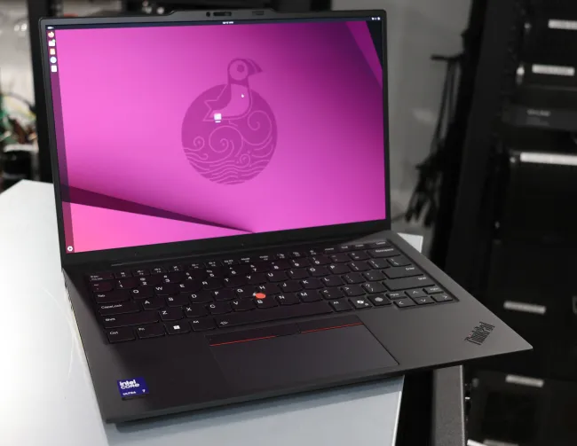 大人気新作 Intel Lunar Lake On Linux Can Roughly Match Windows 11 Xe2 その他ノートPC本体