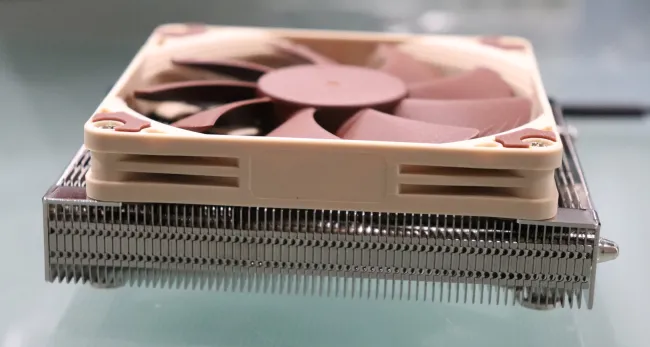 Noctua NH-L9a-AM5 side profile