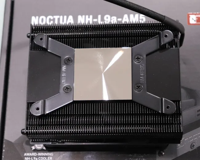 Noctua NH-L9a-AM5 chromax.black