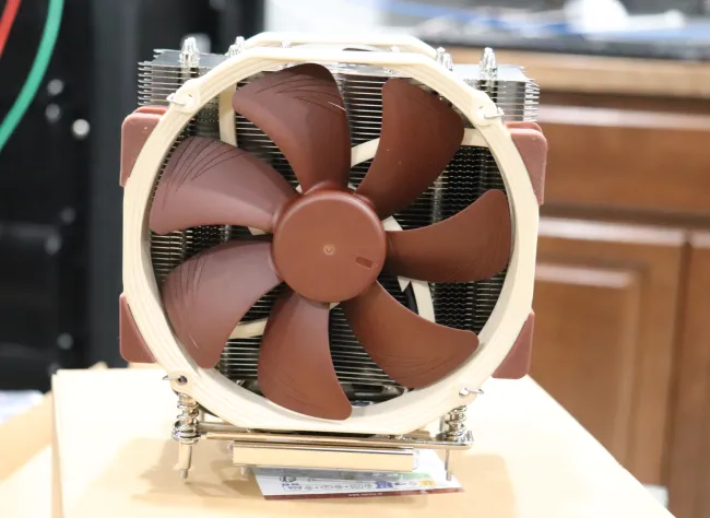 Noctua NH-U14S TR5-SP6