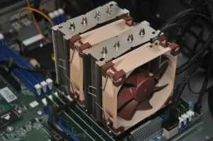 Noctua NH-D9 DX-3647 4U: A High-End Xeon Scalable Heatsink