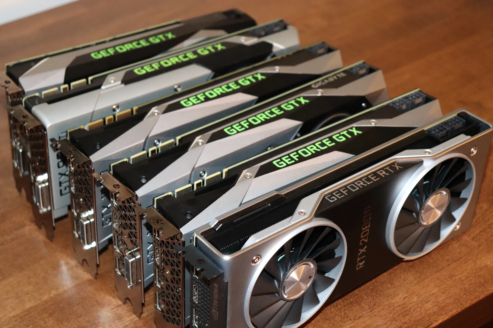 Smag energi Pædagogik NVIDIA GeForce RTX 2080 Ti To GTX 980 Ti TensorFlow Benchmarks With  ResNet-50, AlexNet, GoogLeNet, Inception, VGG-16 Review - Phoronix