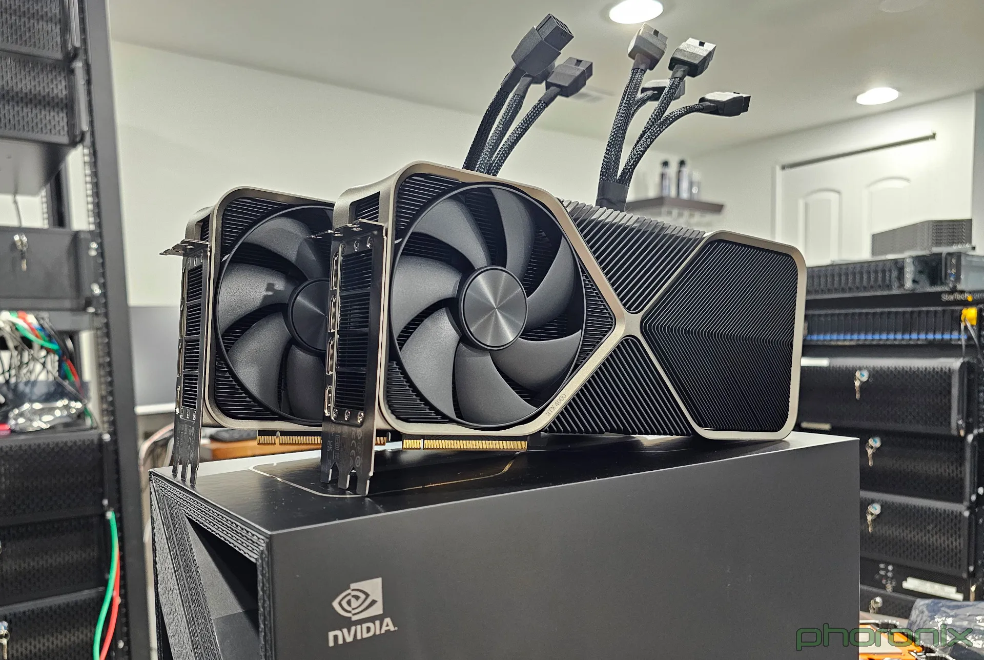 [Phoronix] NVIDIA GeForce RTX 4090/4080 Linux Compute CUDA & OpenCL Benchmarks, Blender