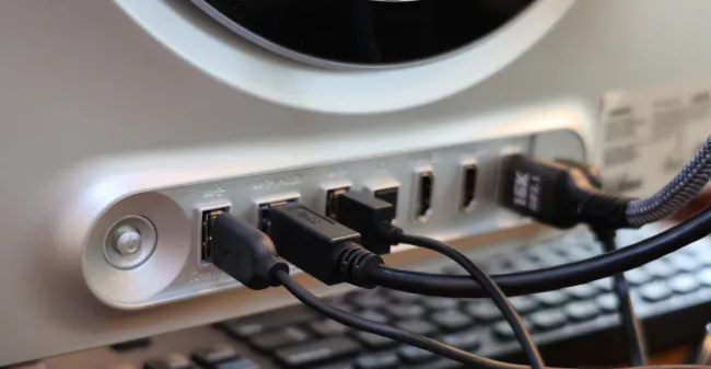 Samsung G81SF I/O ports