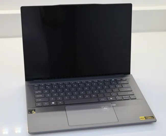 Snapdragon X Elite Acer laptop