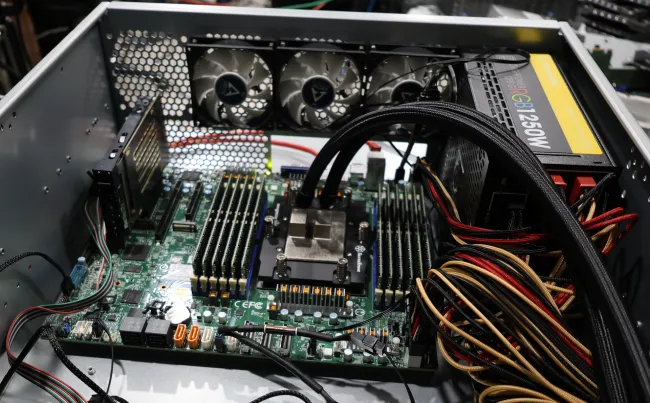 AMD EPYC Supermicro server