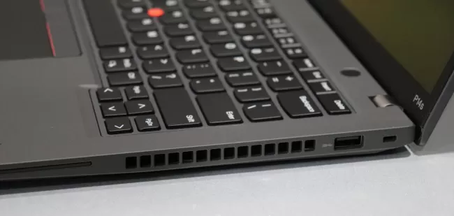ThinkPad P14s Gen 4 ports