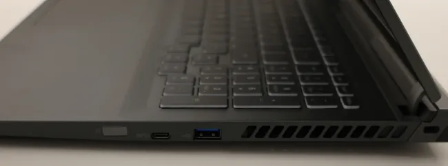 *☆Sirius☆*　　0212 TUXEDO Sirius 16 Gen 2 Linux Laptop Pairs The AMD Ryzen 7